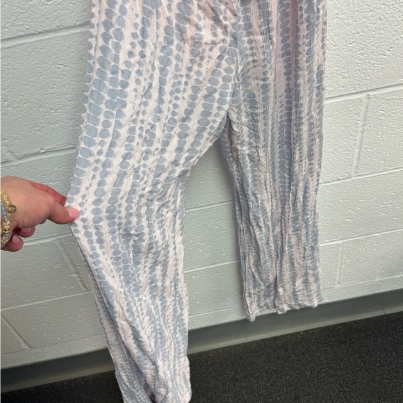 Olivaceous Pink and Gray Patterned Jumpsuit - Picture 5 of 6